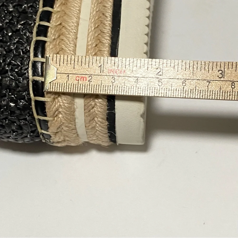 VINCE CAMUTO ESPADRILLES